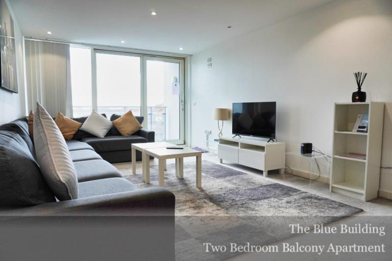 Gunwharf Quays Apartments Portsmouth Exterior photo