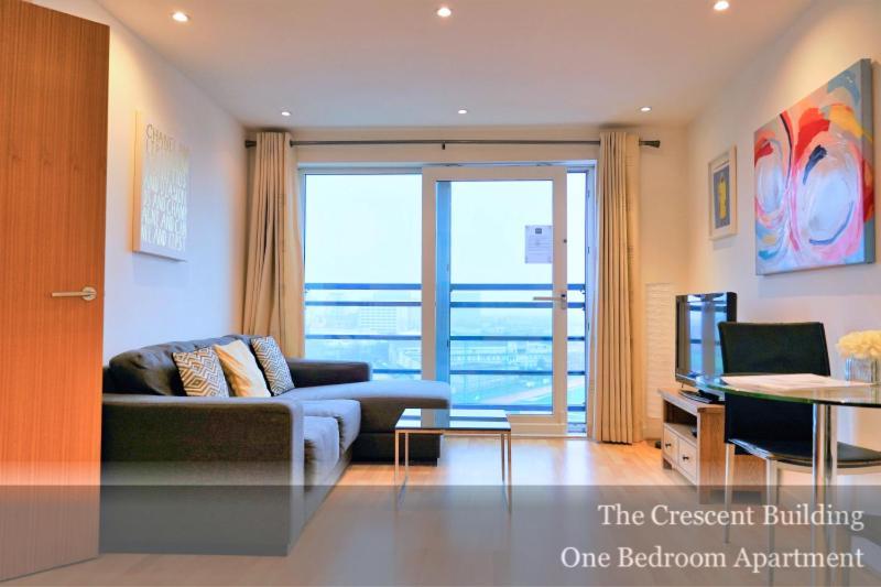 Gunwharf Quays Apartments Portsmouth Exterior photo