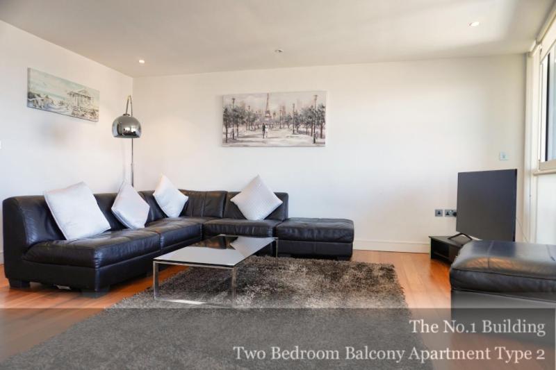 Gunwharf Quays Apartments Portsmouth Exterior photo